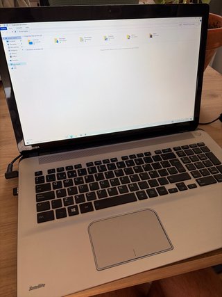 Portátil Toshiba Satellite P70-B-10T