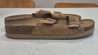 Sandalias de dos hebillas color arena