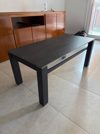 Urgente! Mesita de comedor elevable negra