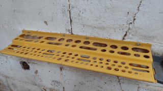 Organizador de herramientas amarillo