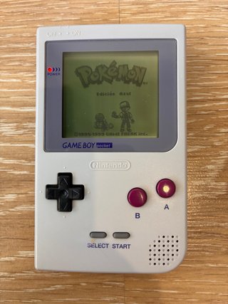Nintendo Game Boy Pocket off white