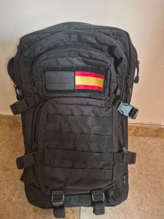 Mochila Táctica Mil-Tec Negra con Bandera España
