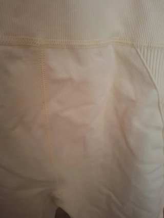 Mono deportivo corto beige
