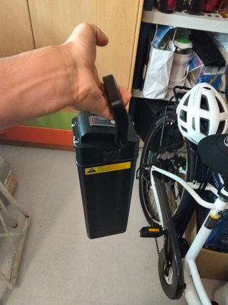 Bicicleta Eléctrica DYU C6 Blanca