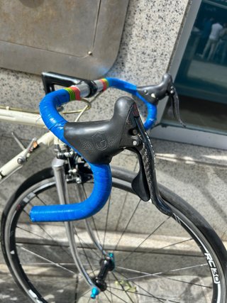 Bicicleta de carretera BIONDI