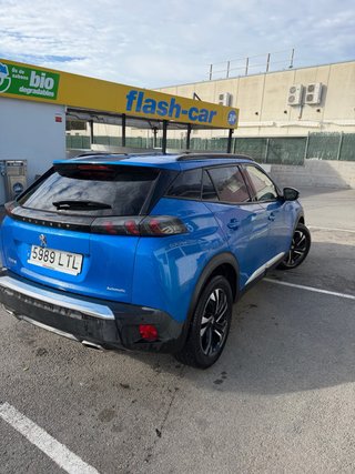 Peugeot 2008 atomatico 130cv