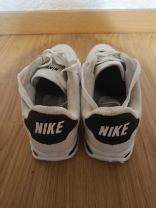 Regalo Zapatillas Nike(leer anuncio por favor)