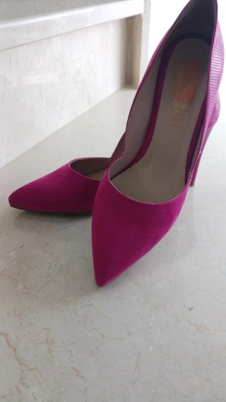 Zapatos de tacón rosa