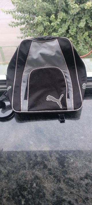 Mochila Puma Negra y Gris Vintage