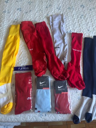 Medias de fútbol Joma y Nike