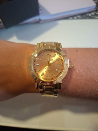 Reloj Dorado