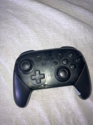 Nintendo Switch + FIFA 21 + Accesorios