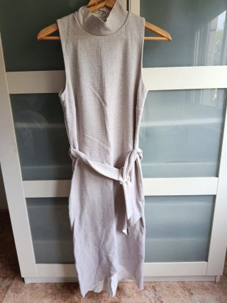 Vestido Beige con Cinturón