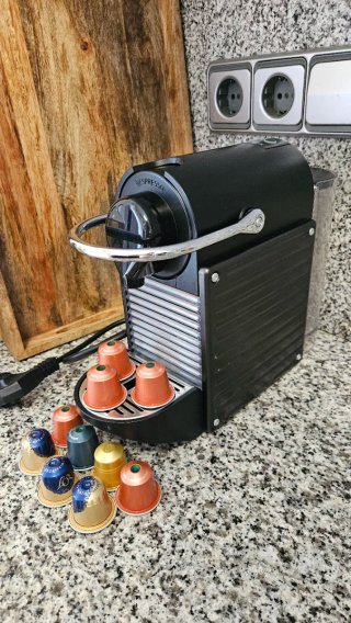 Cafetera Nespresso Krups + Regalo y Exprimidor