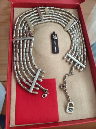 Gargantilla Uno de 50 Edición Limitada