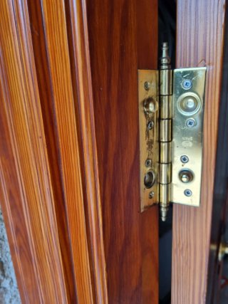 Puerta de Madera Maciza Blindada