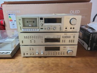 Equipo Hi-Fi Akai: Amplificador, Casete, Sintoniza