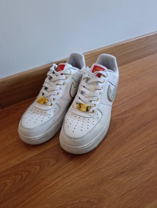 Nike Air Force 1 Doradas y Blancas