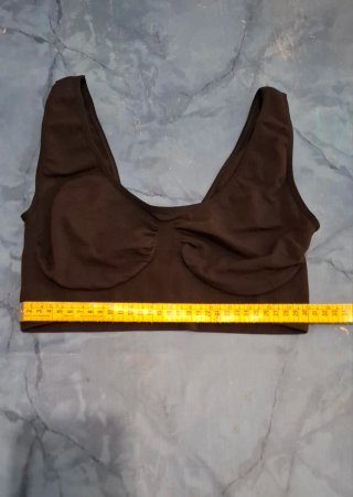Top deportivo negro sin costuras