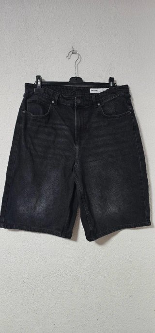 Vaqueros cortos Bershka negros