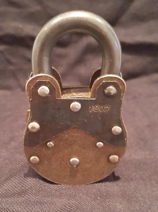 Antiguo Candado Wattand con Llaves