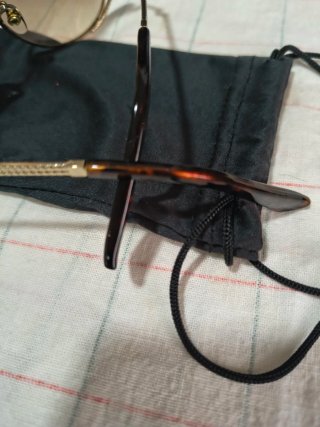 Gafas de sol aviador doradas y marrones degradadas