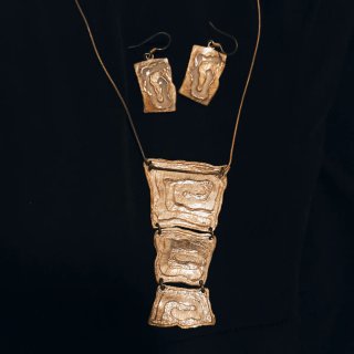 Conjunto collar y pendientes