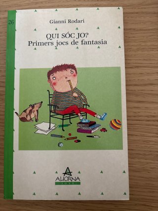 Libro “Qui soc jo? Primers jocs de fantasia”