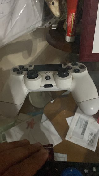 PS4 Slim Bianca Edizione Limitata + Controller