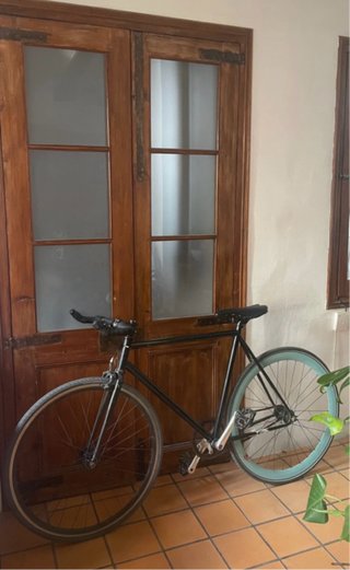 Bicicleta Fixie Negra y Turquesa