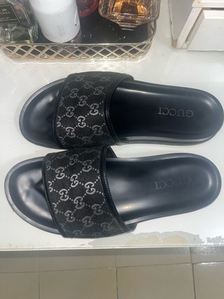 Chanclas Gucci GG Negras