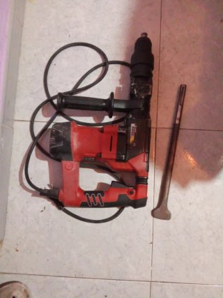 Martillo demoledor MD6C con cincel