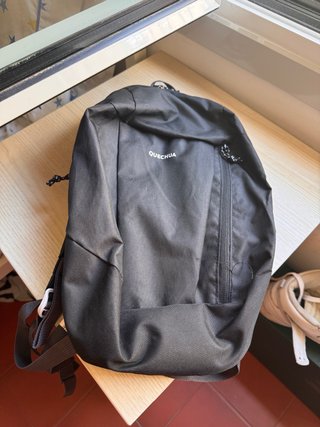 Mochila pequeña Quechua Negra