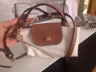 Bolsito Longchamp Beige y Marrón