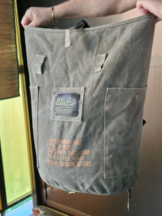 Mochila tipo macuto Diesel verde grisáceo