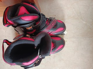 Patines en línea MITICAL color rosa y negro