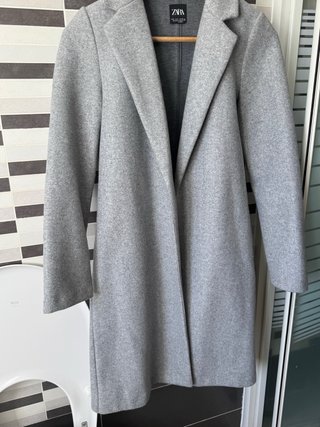 Abrigo Zara Gris