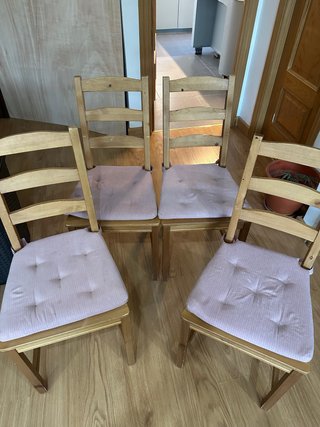 Juego de 4 Sillas de Madera Ikea