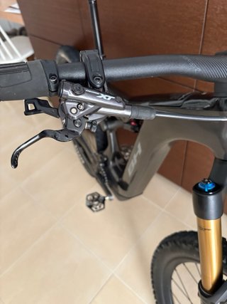 Bicicleta Eléctrica de Montaña BH