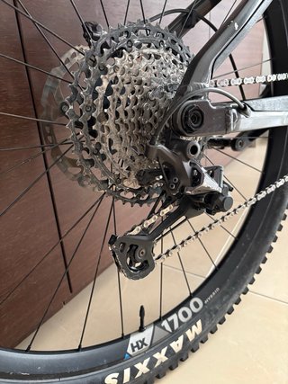 Bicicleta Eléctrica de Montaña BH