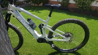 Bicicleta eléctrica Focus Thron2 6.8 Talla L