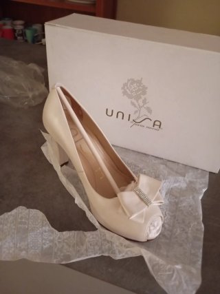 Zapatos Unisa Talla 37 Beige Fiesta