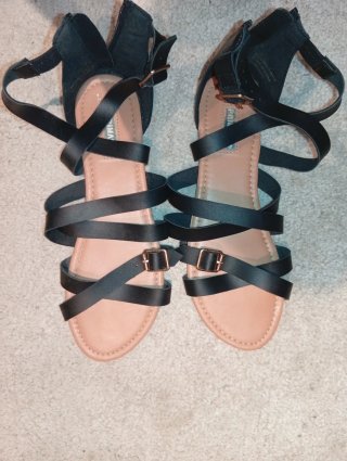 Sandalias Negras de Tiras Primark