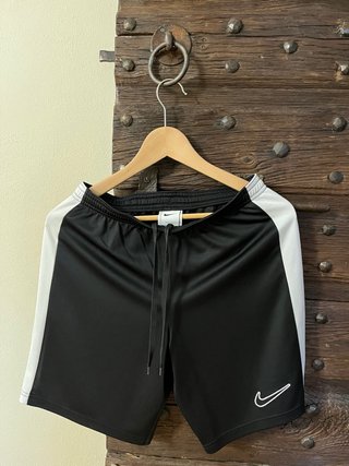 Pantaloncini Nike Dry Fit Taglia Slim