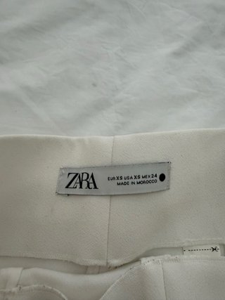 Pantalón Zara cropped de vestir blanco roto