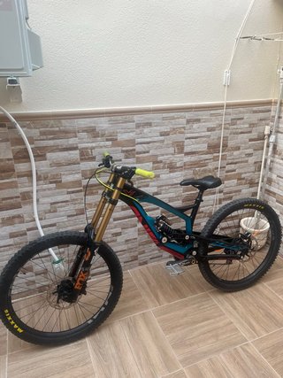 Bici Descenso YT Industries
