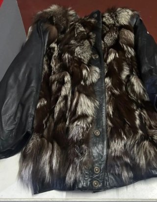 Chaquetón poco usado como nuevo.