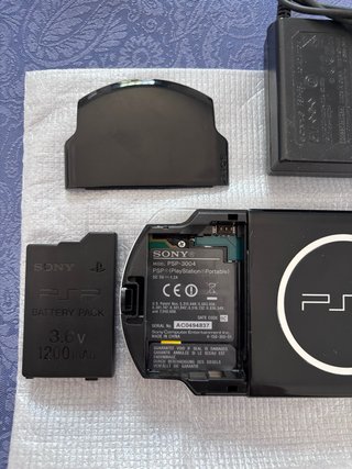 PSP 3004 Piano Black