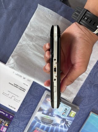 PSP 3004 Piano Black