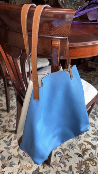Bolso Carolina Herrera Azul y Crudo